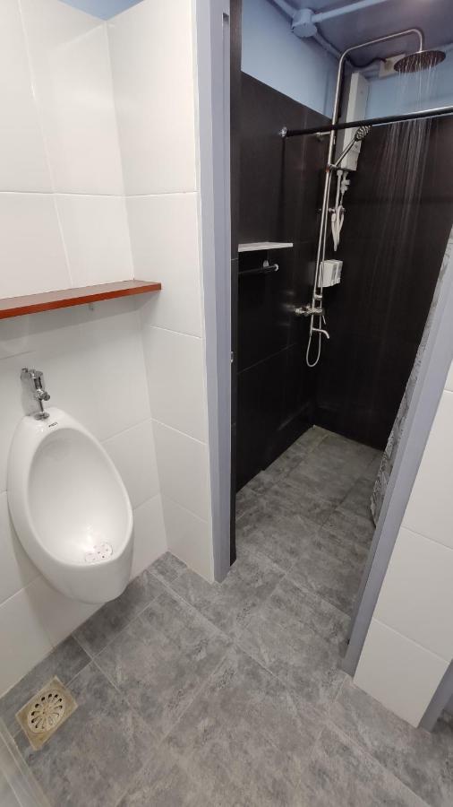 Nomad'S Hub - Best Value Co-Living Hostel Cebu Esterno foto