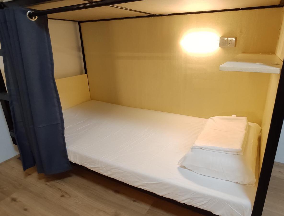 Nomad'S Hub - Best Value Co-Living Hostel Cebu Esterno foto