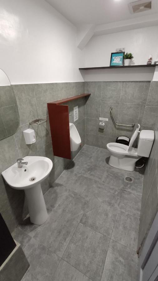 Nomad'S Hub - Best Value Co-Living Hostel Cebu Esterno foto