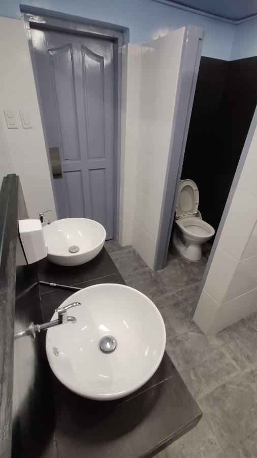 Nomad'S Hub - Best Value Co-Living Hostel Cebu Esterno foto