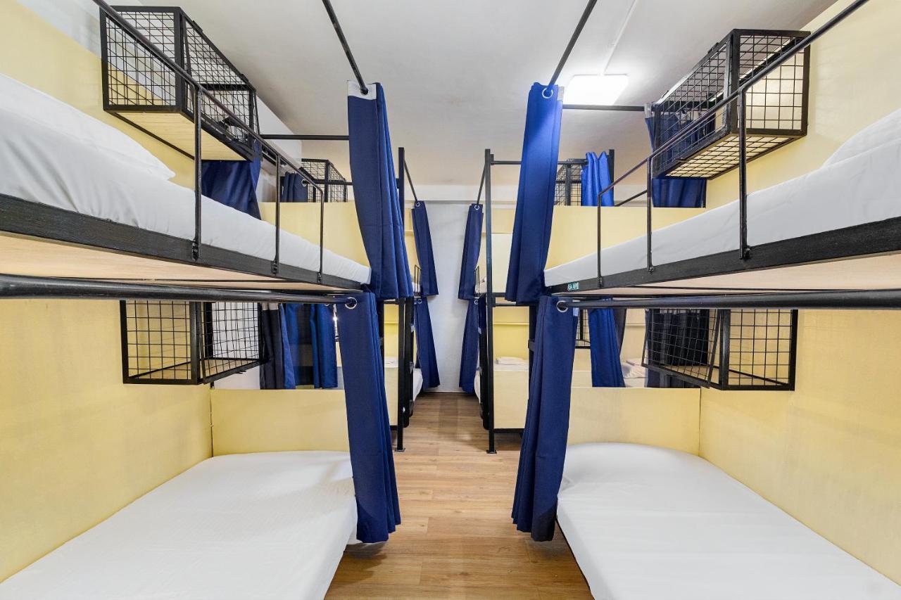 Nomad'S Hub - Best Value Co-Living Hostel Cebu Esterno foto