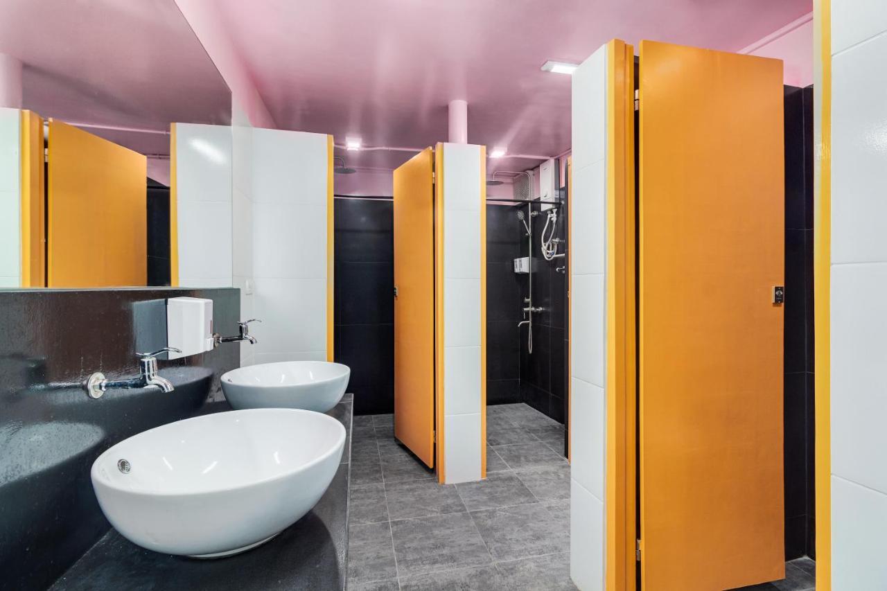 Nomad'S Hub - Best Value Co-Living Hostel Cebu Esterno foto